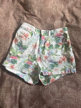 American Apparel Women’s Floral Tropical Print High-Waist Shorts - 28/29